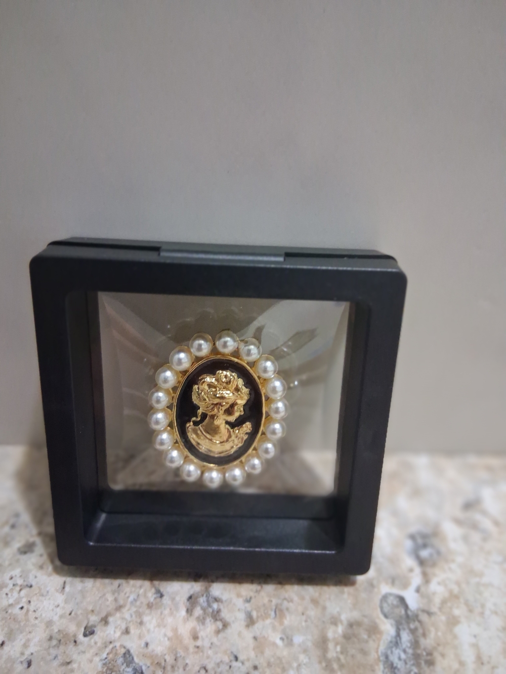 Vintage-Style Gold Tone Cameo Brooch with Pearls — Black & Gold